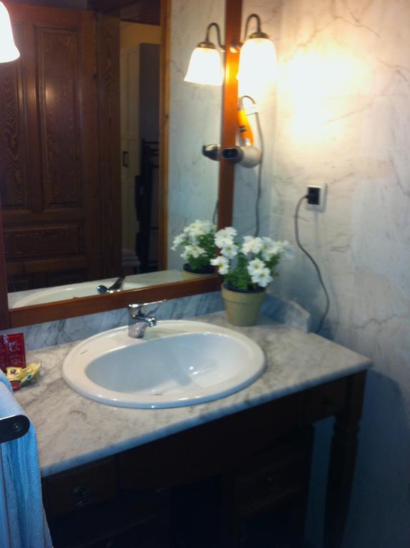 Hotel Villa Romanica Aínsa Cameră foto